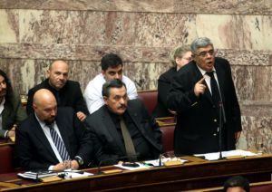 Νέα αποχώρηση από τη Χρυσή Αυγή με «καρφιά» για τον Μιχαλολιάκο