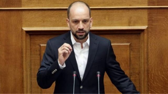 Μπάρκας: Η αγορά υιοθέτησε την αύξηση του κατώτατου μισθού