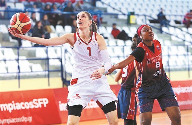 Παρέσυρε Σπόρτιγκ και 109-0