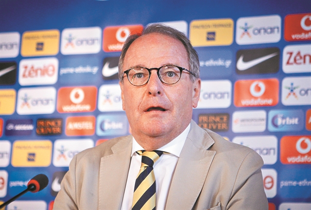 Πρώτα Πάσχα, μετά αναδιάρθρωση…