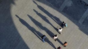 Ευρωβαρόμετρο: Η ανεργία των νέων ανησυχεί το 85% των Ελλήνων