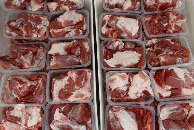 Ρέντη: Κατάσχεση ακατάλληλου κρέατος σε επιχείρηση