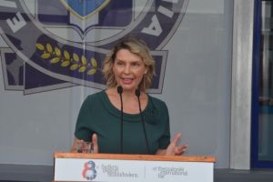 Πάρτι στο Twitter με Παπακώστα και Εξάρχεια – Μονμάρτη – «Δεν έχει πάει σε κανένα από τα δύο»