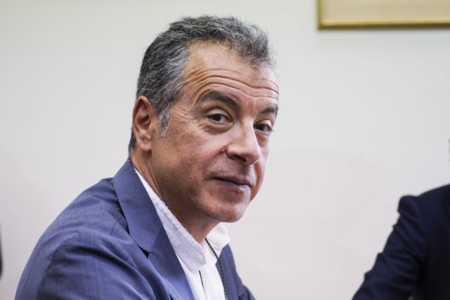 Θεοδωράκης: Είμαστε το μόνο κόμμα που είναι σε σύγκρουση με το κομματικό κράτος