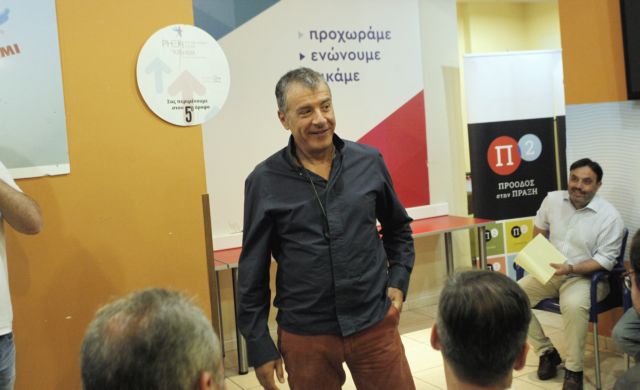 Η βόλτα του Σταύρου Θεοδωράκη στην Κυψέλη