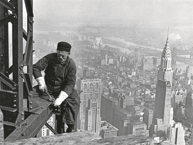 Στην άκρη της σκαλωσιάς