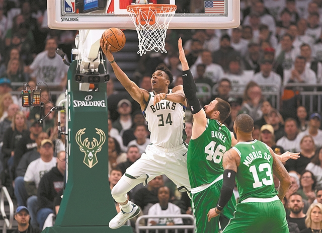 Eγινε ξανά… Αντετοκούνμπο