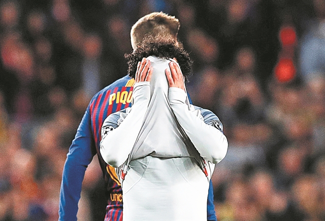 Οργή για το «ύπουλο» χτύπημα στον Φαμπίνιο