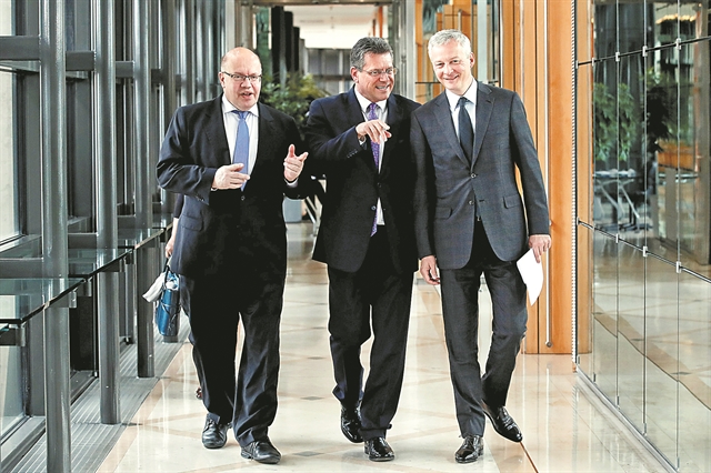 Η ΕΕ πατάει γκάζι για τις μπαταρίες αυτοκινήτων