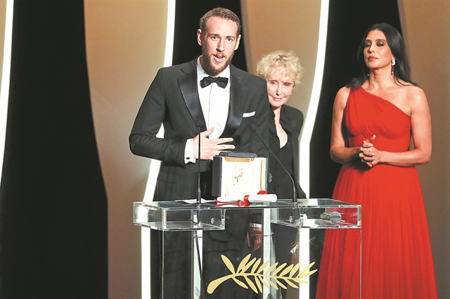 Χρυσό «Παράσιτο», ελληνική έκπληξη