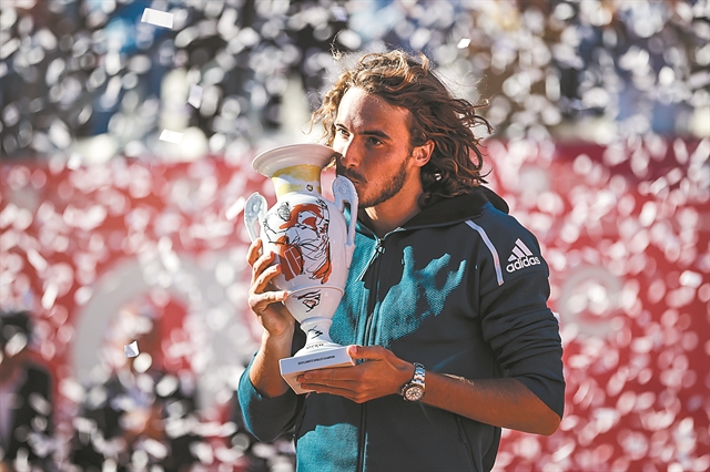 Ο μέλλων βασιλιάς της σκόνης