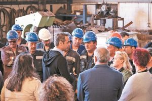 «Θα τον στείλετε για μόνιμη ξεκούραση μετά τις εκλογές»