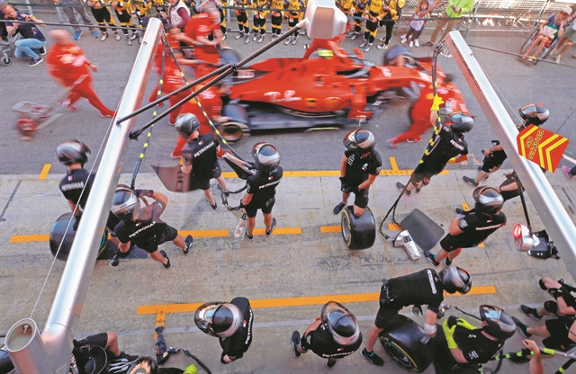 Αγγλία καλεί Καμαρά