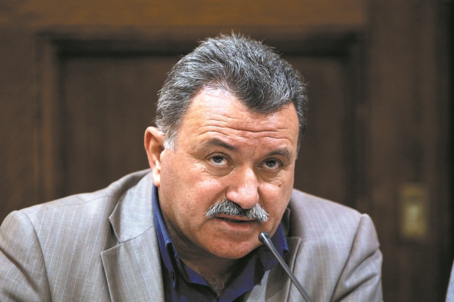 Ο περιφερειάρχης, τα δάνεια και τα πολλά ερωτηματικά