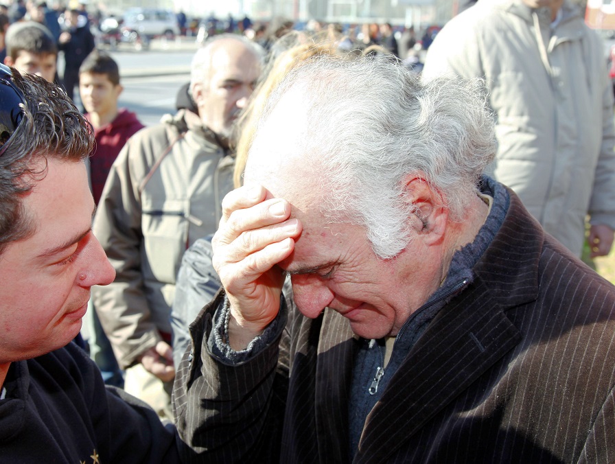 Ο Βαγγέλης Μαρινάκης στο πλευρό του Ηλία Υφαντή