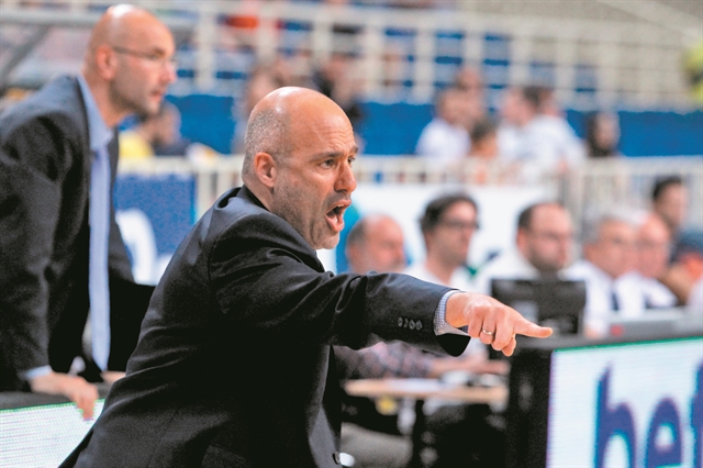 «Ποιο μπάσκετ, ρε παιδιά, εδώ μιλάμε για τσίρκο»