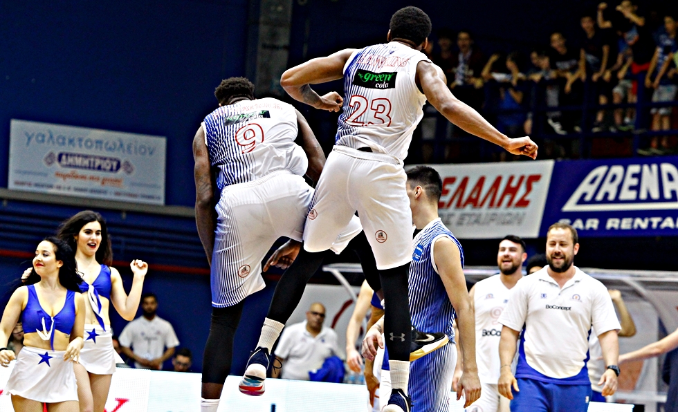 O Χολαργός διέλυσε την ΑΕΚ