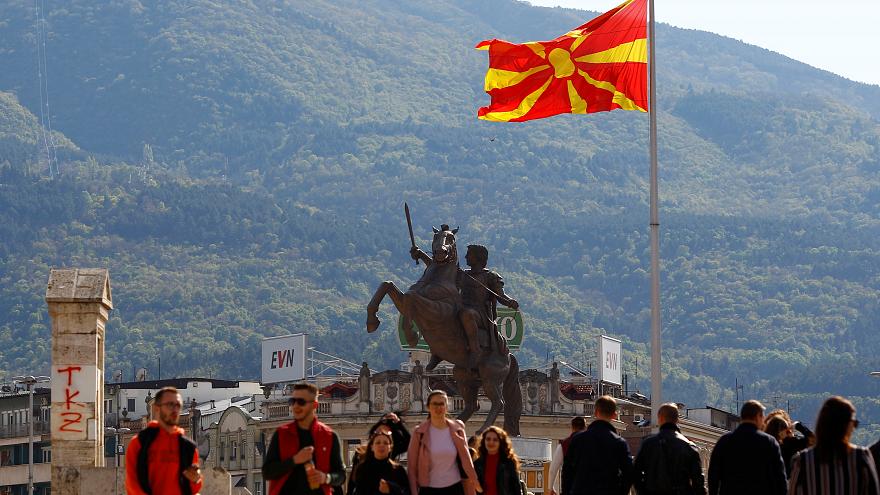 Σκόπια: Κρίσιμη μάχη στις κάλπες για την εκλογή προέδρου