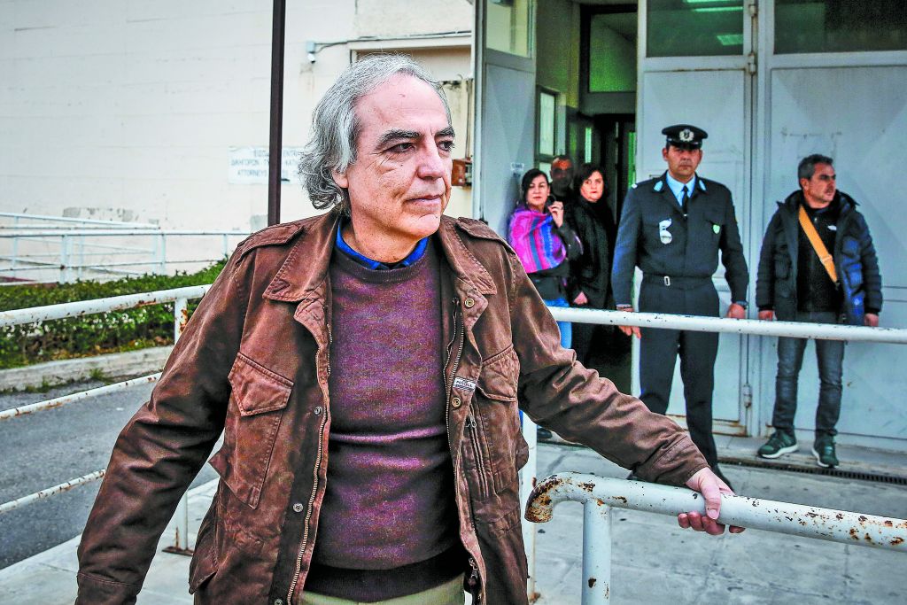 Κομφούζιο στη Δικαιοσύνη για τον Κουφοντίνα