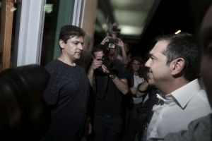 Βαρύ το κλίμα στην Κουμουνδούρου – Εκτακτη σύσκεψη υπό τον Τσίπρα