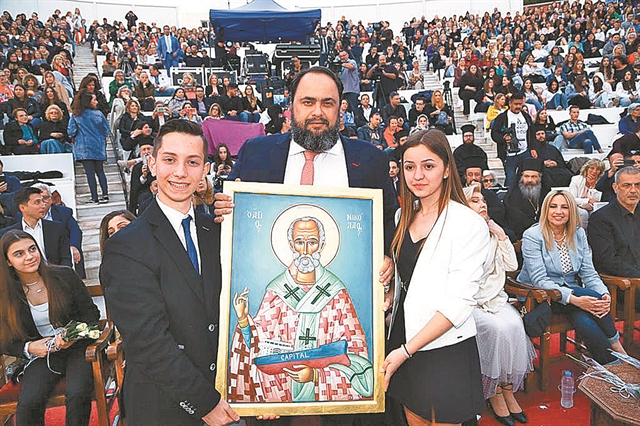 Γιορτή αλληλεγγύης στο Βεάκειο του Πειραιά