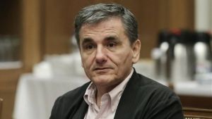 Υπουλο παιχνίδι με τη 13η σύνταξη και τον 13ο μισθό