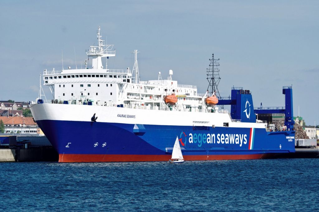 Ξεκινά τον Ιούνιο το δρομολόγιο Τσεσμέ – Λαύριο