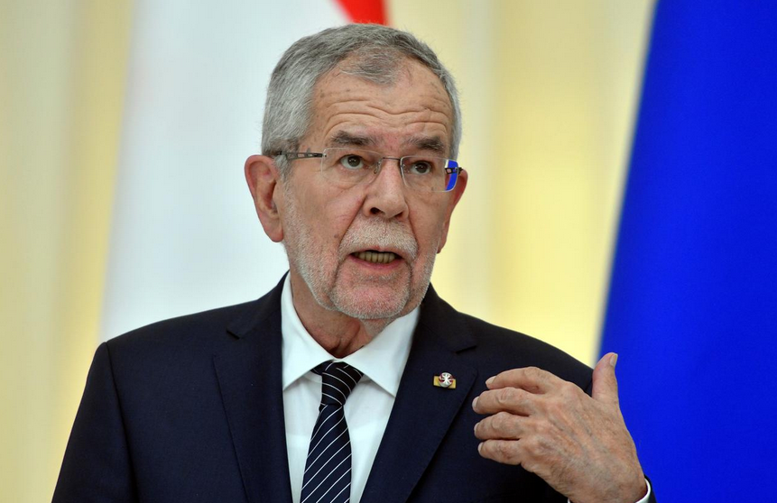 Ο πρόεδρος της Αυστρίας προτείνει τη διεξαγωγή εκλογών στις αρχές Σεπτεμβρίου