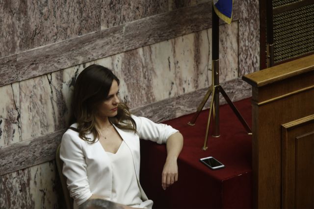 Η κερκόπορτα για το επταήμερο άνοιξε από την Αχτσιόγλου