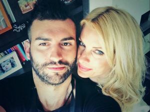 Ποιόν δημοτικό σύμβουλο στηρίζει η Ελένη Μενεγάκη