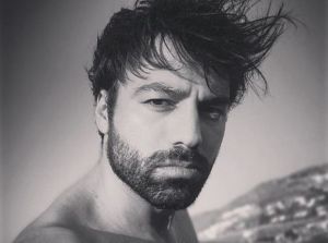 Ο Ανδρέας Γεωργίου ξεσήκωσε το Instagram με τους κοιλιακούς του