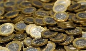 ΙΟΒΕ: Μικρή επιδείνωση του οικονομικού κλίματος τον Απρίλιο