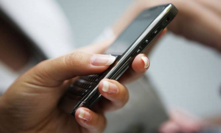 Μεγάλη ανατροπή στην κινητή τηλεφωνία από σήμερα - Τι αλλάζει σε κλήσεις και μηνύματα | tanea.gr