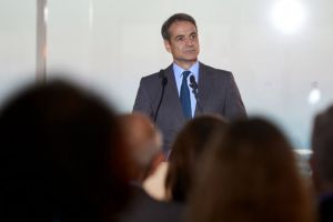 Μητσοτάκης: Να παραιτηθεί ο πρωθυπουργός