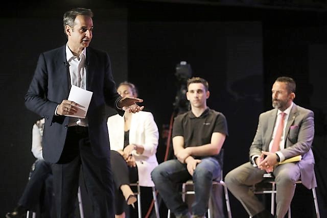 Η ευχή του Κυριάκου Μητσοτάκη για τη γιορτή της μητέρας