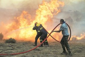 Ελλάδα: Ανοχύρωτη από τις φωτιές