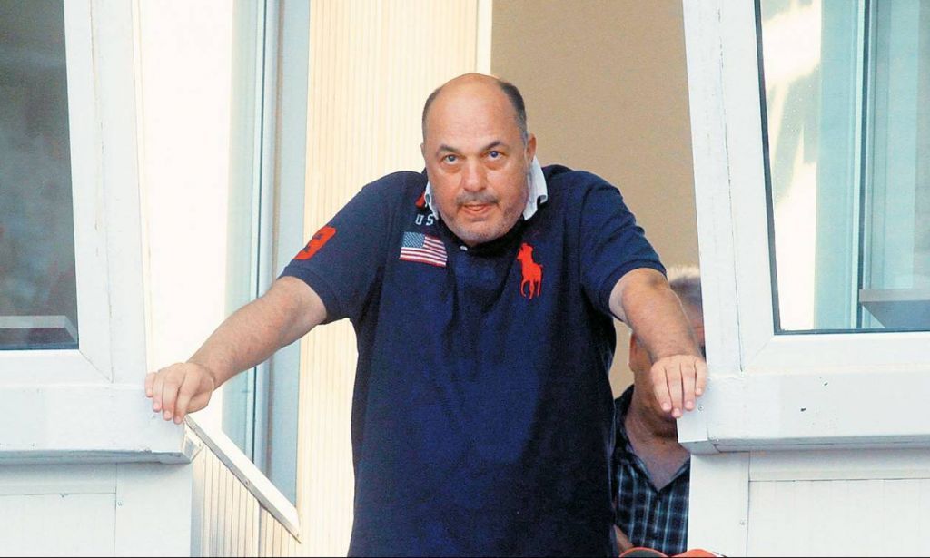 Σοβαρές καταγγελίες κατά Μπέου: «Ξέρει μόνο να σβήνει οφειλές σε κολλητούς του επιχειρηματίες»