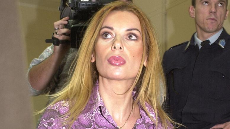 Σε κλίμα οδύνης το τελευταίο αντίο στη Τζούλια Μπάρκα