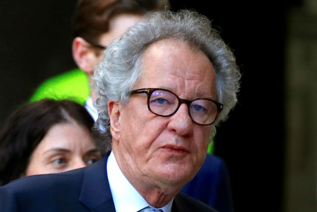 Αποζημίωση-μαμούθ στον ηθοποιό Τζέφρι Ρας για καταγγελίες περί σεξουαλικής παρενόχλησης