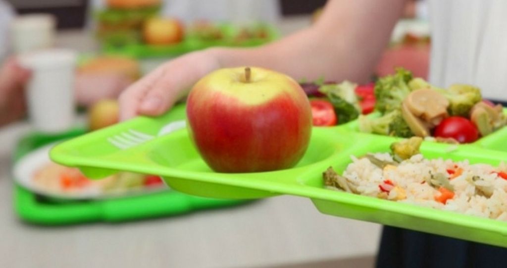 Εγκρίθηκε κονδύλι 44,1 εκατ. ευρώ για σχολικά γεύματα