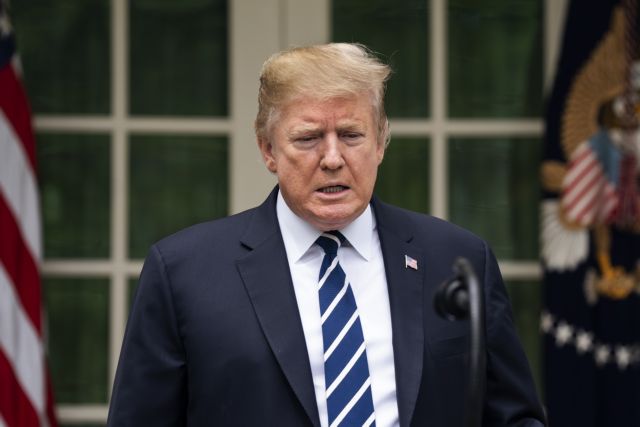 ΗΠΑ:  Την καθαίρεση Τραμπ ζητούν πάνω από 10 εκατ. άνθρωποι