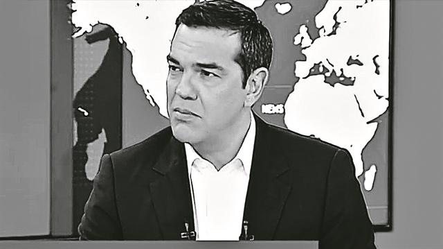 Τους ανεβάζει όλους στο κότερο!