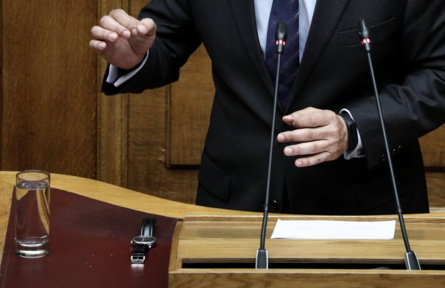 Βουλή: Σε οξείς τόνους συνεχίζεται η συζήτηση για την ψήφο εμπιστοσύνης