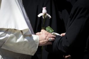 Ο Πάπας αυστηροποιεί τη νομοθεσία κατά των σεξουαλικών εγκλημάτων