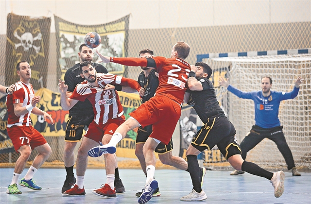 Η ΑΕΚ ισοφάρισε τη σειρά