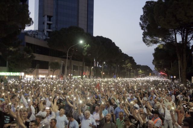 Αλβανία: Επεισόδια μετά την ακύρωση των δημοτικών εκλογών