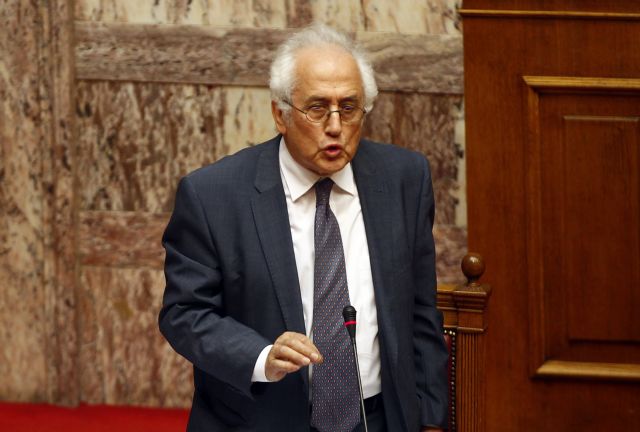 Την Πέμπτη ορκίζεται υπηρεσιακός ΥΠΕΣ ο Ρουπακιώτης