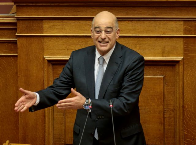 Δένδιας: Κέντρο και θαυμασμός στον Μαδούρο δεν συνδυάζονται