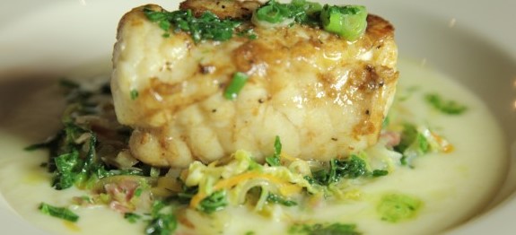 Καλοκαιρινό φρικασέ με φέτες ψαριού