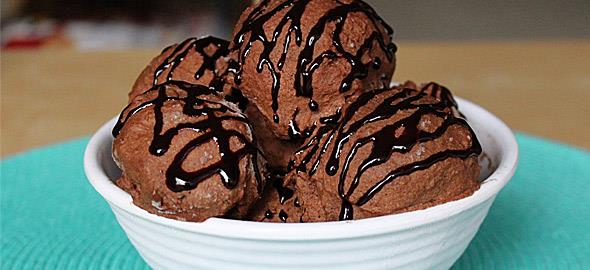 Εύκολο, σπιτικό παγωτό σοκολάτα